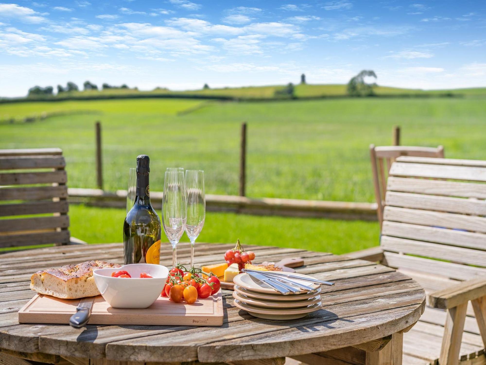Rose Garden Cottage Heversham Экстерьер фото